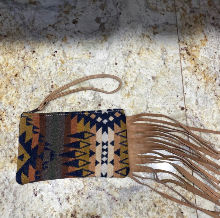 Pendleton Clutch